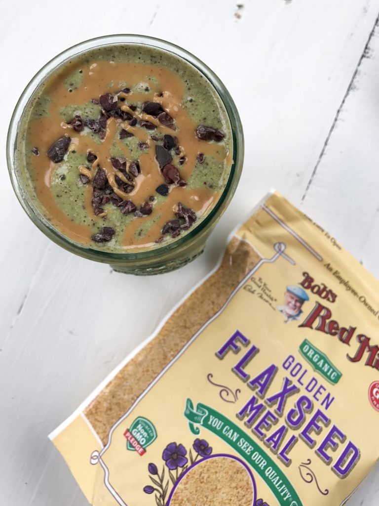 Az Şekerli Smoothie’lerin Sırrı Ne? + Fıstık Ezmeli Çikolata Parçacıklı Smoothie Tarifi
