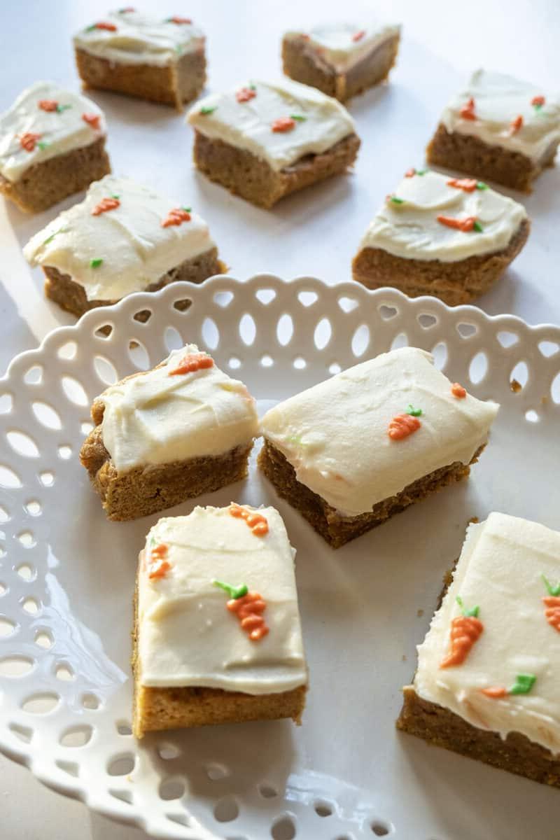 carrot cake blondies