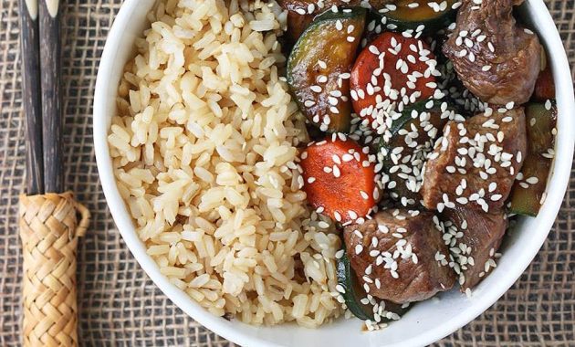 Hibachi Biftek ve Sebzeler [30 Dakikalık Yemek]