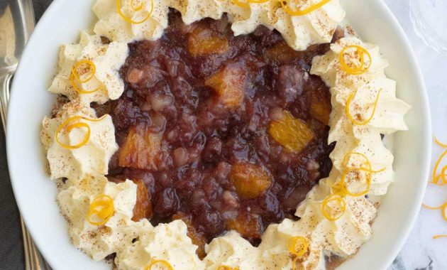 Ev yapımı kolay konserve kızılcık salatası