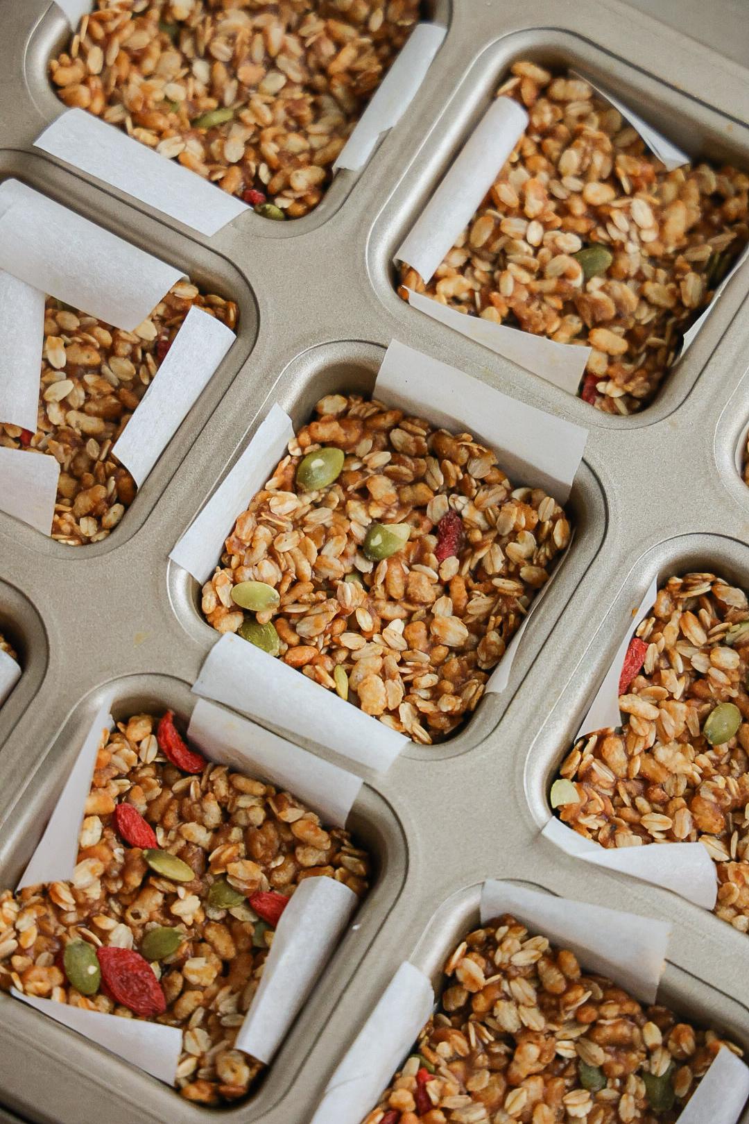 Fındıksız sağlıklı çiğneyebilir granola çubukları