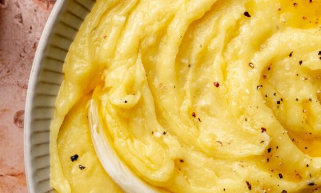 Mükemmel Kremalı Tereyağlı Patates Püresi Nasıl Yapılır?